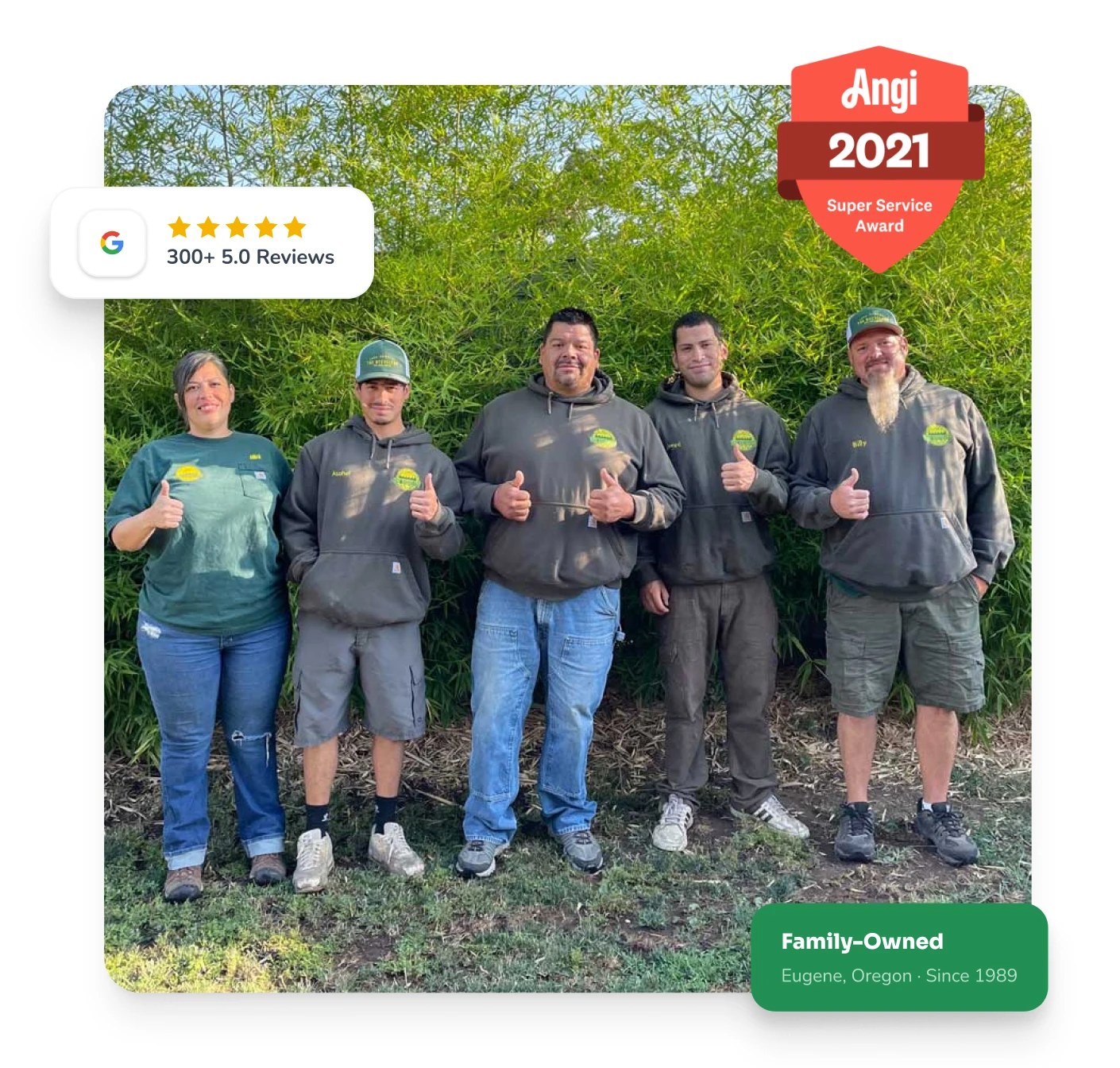 The Recyclers family crew giving a thumbs-up, with their Google rating and Angi 2021 Super Service Award